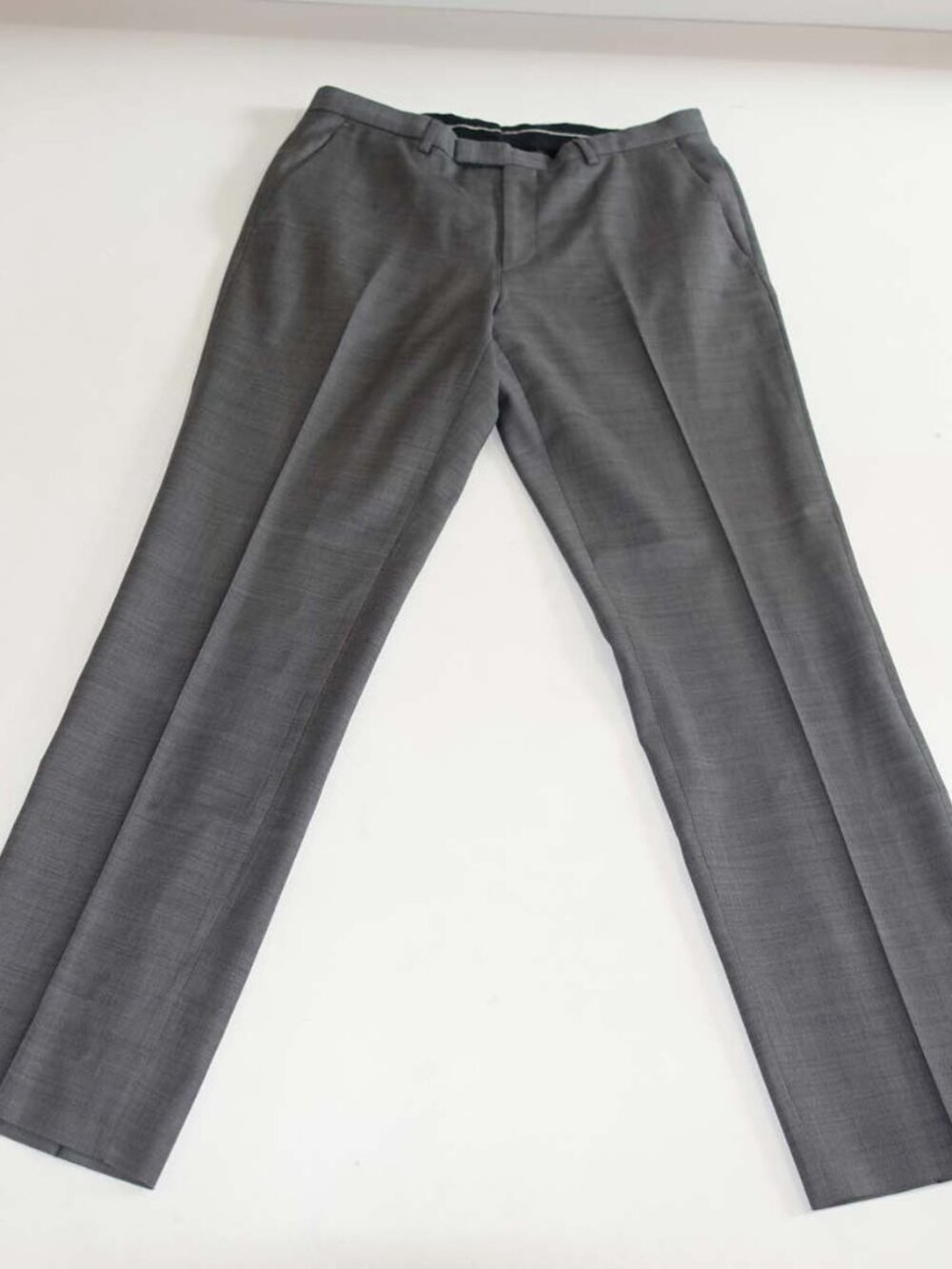 Hugo Boss Men's Sharp US Dress Pants 33 x 31 Gray Flat Front 100% Wool Slacks